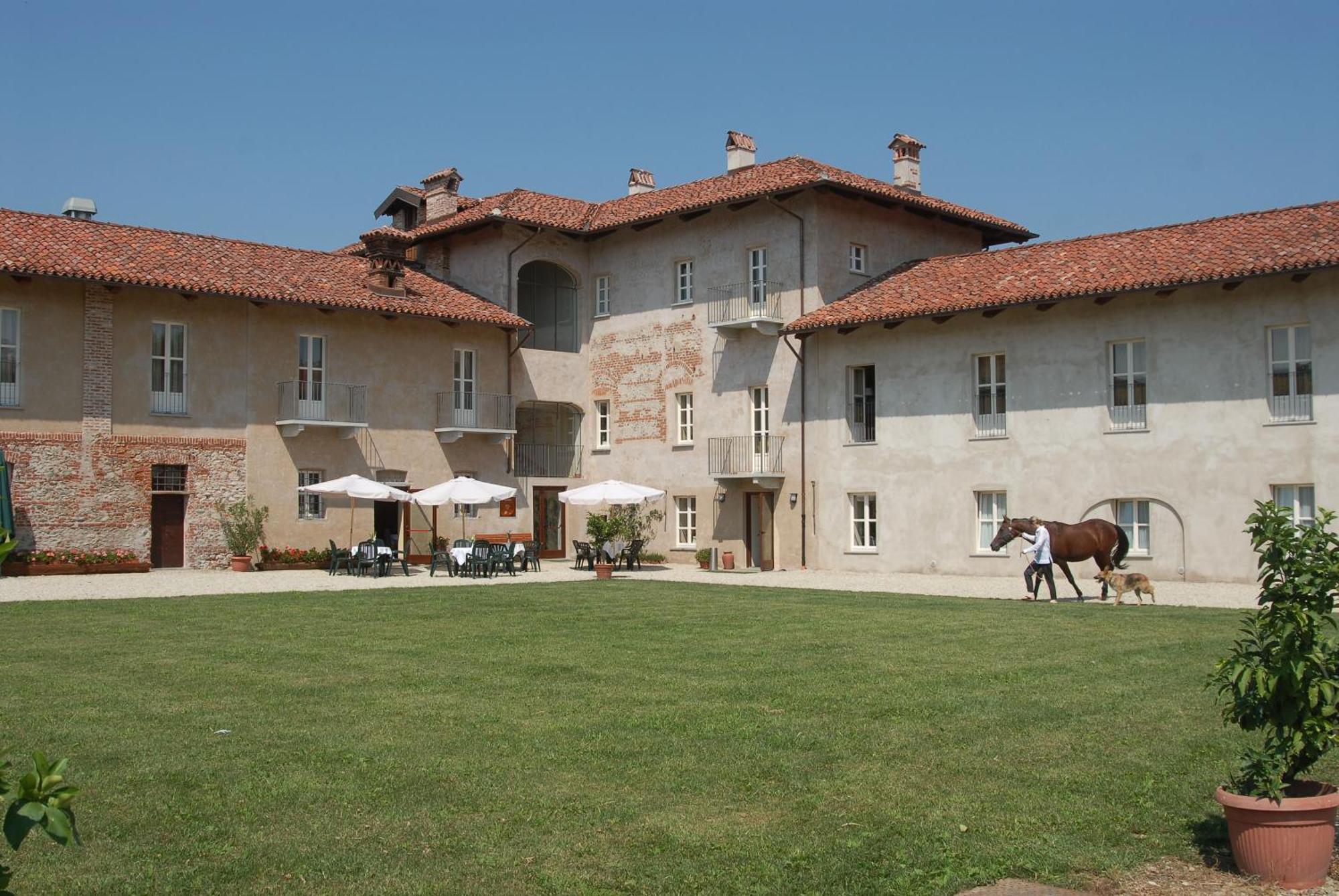 Hotel Antico Podere Propano Saluzzo Exterior foto
